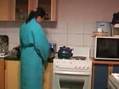 Boy Fucks Horny Housewife's Prevalent The Kitchen